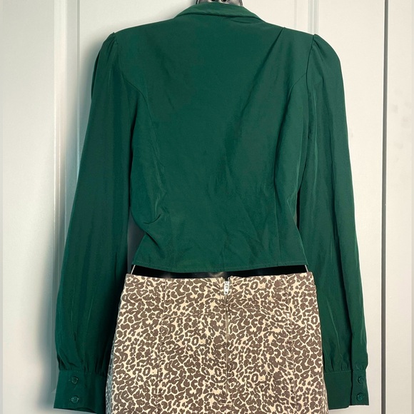 Green Cinch Top - Picture 8 of 9